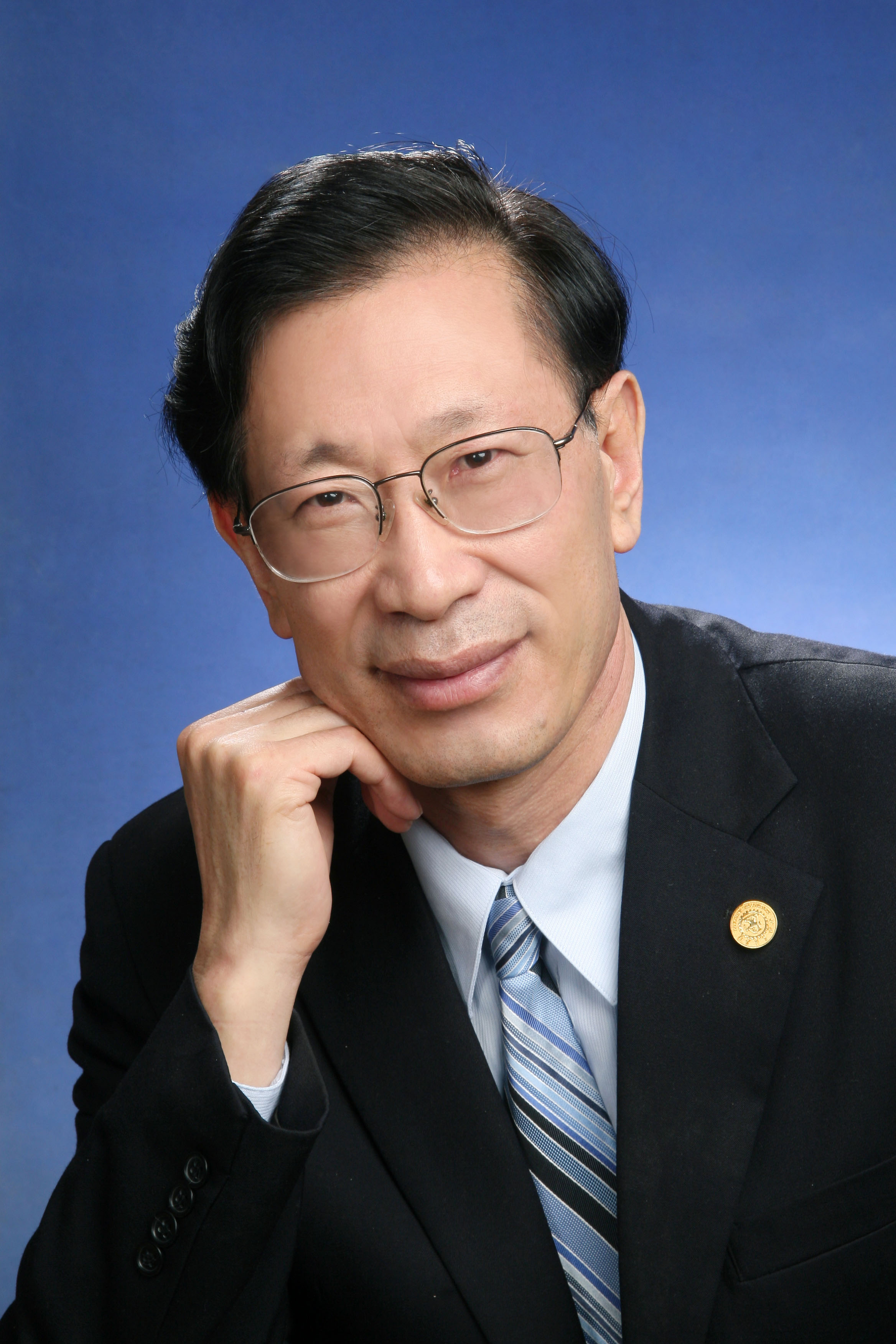 出版主席1.jpg